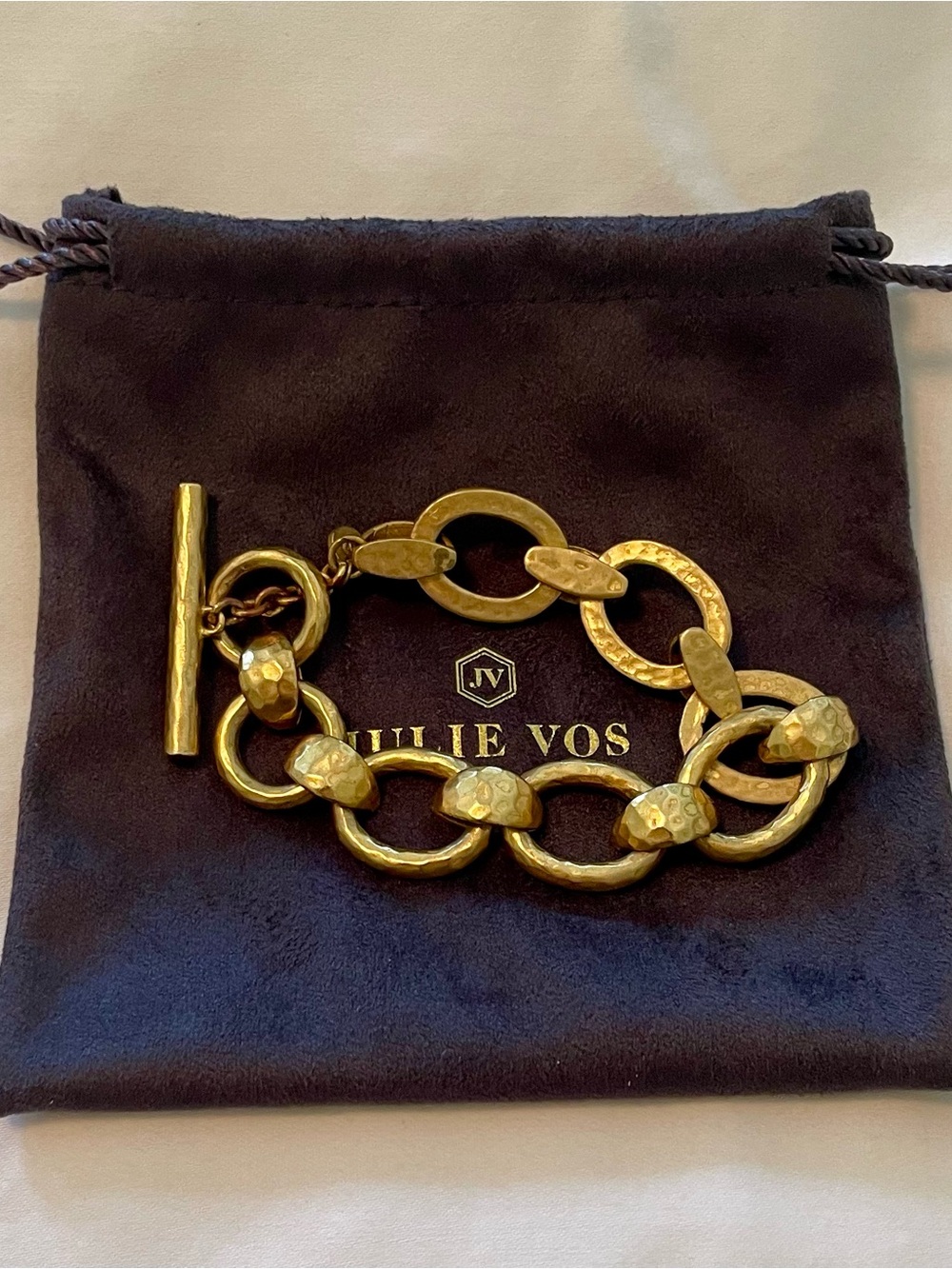 Julie Vos Gold Hammered Link Bracelet with Toggle Clasp